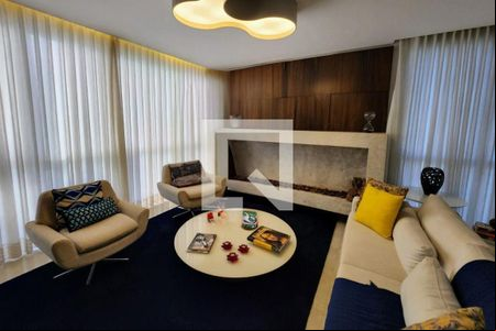 Casa à venda com 3 quartos, 572m² em Alphaville, Nova Lima