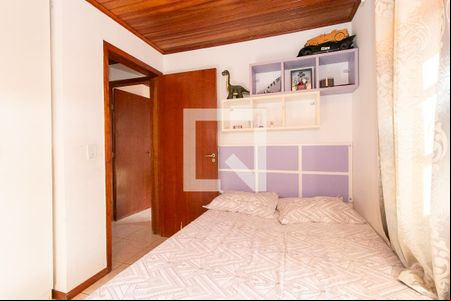 Quarto 1 de casa para alugar com 4 quartos, 136m² em Xaxim, Curitiba