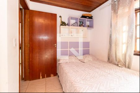 Quarto 1 de casa para alugar com 4 quartos, 136m² em Xaxim, Curitiba