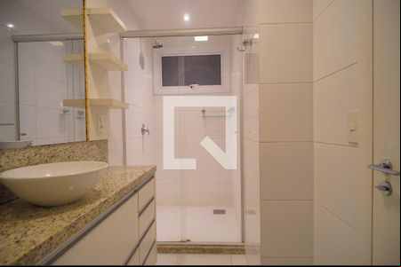 Banheiro da Suíte de apartamento à venda com 3 quartos, 154m² em Guarani, Novo Hamburgo