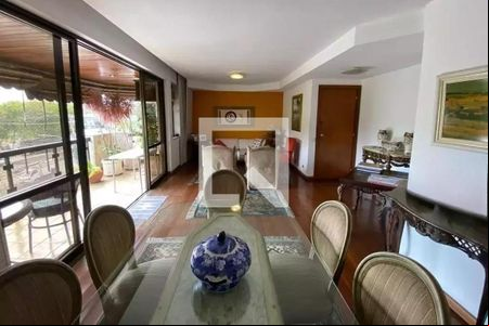 Casa à venda com 3 quartos, 161m² em Barra da Tijuca, Rio de Janeiro