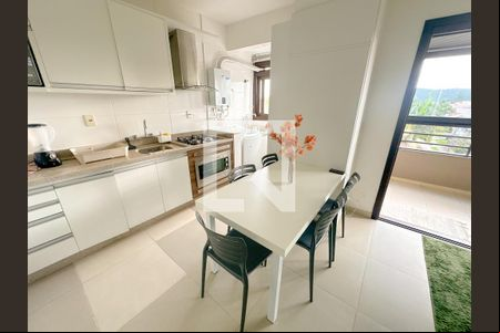Sala de Jantar de apartamento para alugar com 2 quartos, 100m² em Jurerê, Florianópolis