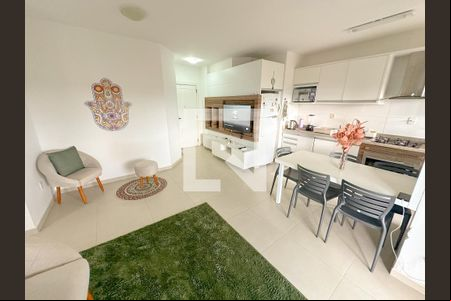 Sala de apartamento para alugar com 2 quartos, 100m² em Jurerê, Florianópolis
