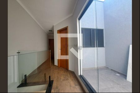 Casa à venda com 3 quartos, 165m² em Vila Carrão, São Paulo