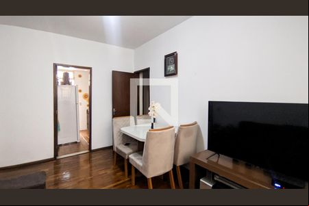 Sala de apartamento à venda com 2 quartos, 90m² em Sagrada Família, Belo Horizonte