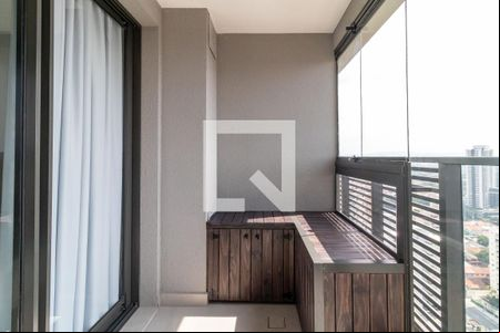 Varanda de kitnet/studio para alugar com 1 quarto, 27m² em Pompeia, São Paulo