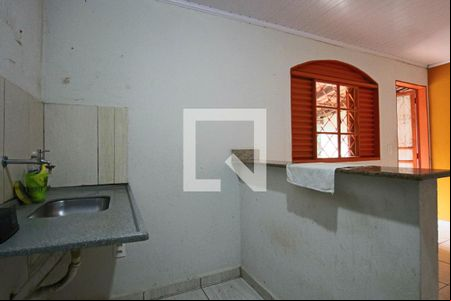 Cozinha e Área de Serviço de casa para alugar com 1 quarto, 70m² em Lago Norte, Brasília