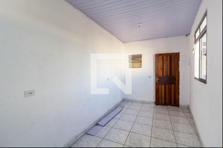 Sala/Quarto de kitnet/studio para alugar com 1 quarto, 19m² em Itaquera, São Paulo
