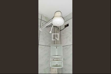 Banheiro de casa para alugar com 1 quarto, 41m² em Bandeiras, Osasco
