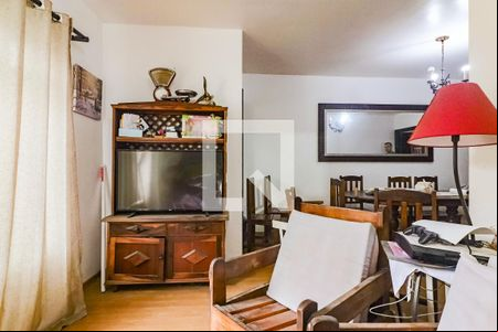 Sala de casa para alugar com 5 quartos, 200m² em Ferreira, São Paulo