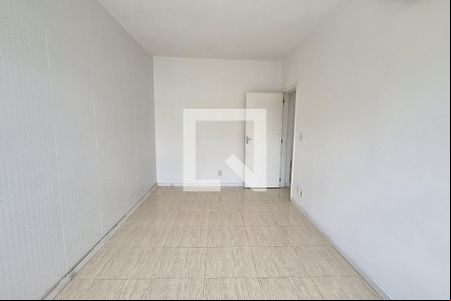 Quarto de casa para alugar com 1 quarto, 77m² em Jardim Vinte E Cinco de Agosto, Duque de Caxias