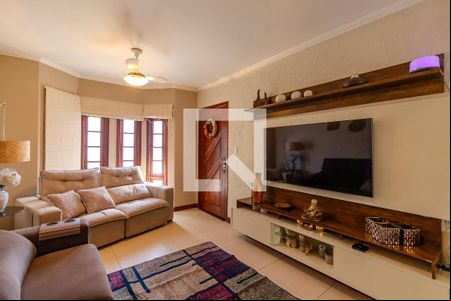 Sala de casa de condomínio para alugar com 3 quartos, 229m² em Ipanema, Porto Alegre