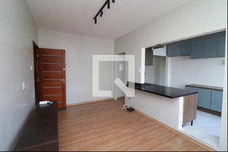 Sala de apartamento à venda com 1 quarto, 60m² em Jardim Guanabara, Rio de Janeiro
