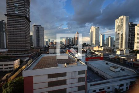 Vista/Sala de apartamento para alugar com 2 quartos, 90m² em Setor Bueno, Goiânia