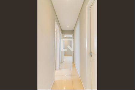 Corredor de apartamento para alugar com 3 quartos, 63m² em Jardim Vila Formosa, São Paulo