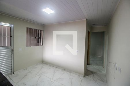 Sala de casa para alugar com 1 quarto, 34m² em Vila Terezinha, Carapicuíba