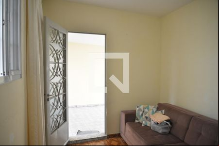 Sala de casa para alugar com 3 quartos, 145m² em Jardim Santa Cristina, Santo André