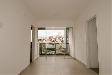 Sala de apartamento para alugar com 3 quartos, 75m² em Santa Efigênia, Belo Horizonte