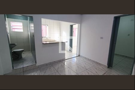 Sala/Cozinha de casa para alugar com 2 quartos, 55m² em Parque Pirajussara, Embu das Artes