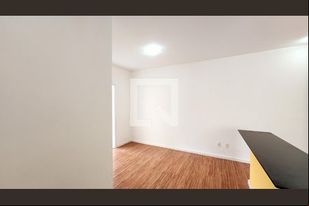 Sala de apartamento à venda com 2 quartos, 56m² em Vila Tupi, Várzea Paulista