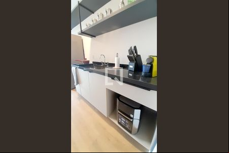 Cozinha de apartamento para alugar com 1 quarto, 27m² em Santo Amaro, São Paulo
