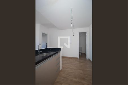 Sala/Cozinha de apartamento para alugar com 1 quarto, 52m² em Teresópolis, Porto Alegre