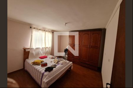 Casa à venda com 5 quartos, 240m² em Parque Monte Alegre, Taboão da Serra