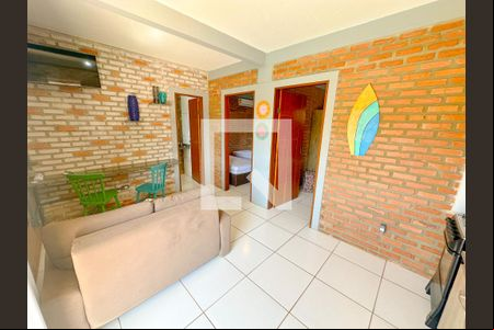Sala de apartamento para alugar com 2 quartos, 60m² em São João do Rio Vermelho, Florianópolis