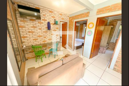 Sala de apartamento para alugar com 2 quartos, 60m² em São João do Rio Vermelho, Florianópolis