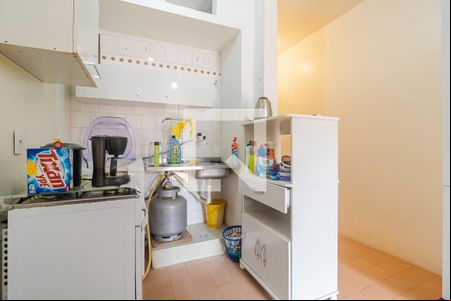 Cozinha de kitnet/studio à venda com 1 quarto, 38m² em Cidade Baixa, Porto Alegre