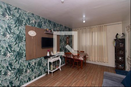 Sala Casa 1 de casa para alugar com 3 quartos, 270m² em Vila Mazzei, São Paulo