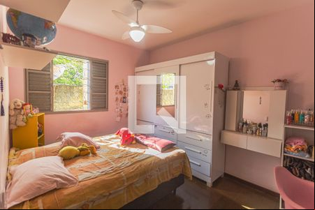 Quarto de casa à venda com 3 quartos, 260m² em São Geraldo, Belo Horizonte