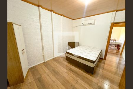 Quarto de casa para alugar com 1 quarto, 36m² em São João do Rio Vermelho, Florianópolis
