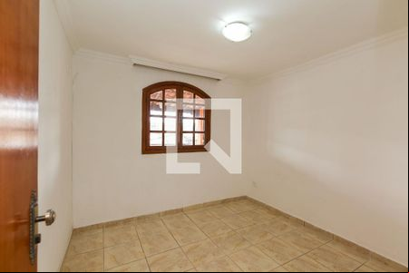 Quarto 2 de casa para alugar com 3 quartos, 375m² em Palmeiras, Belo Horizonte