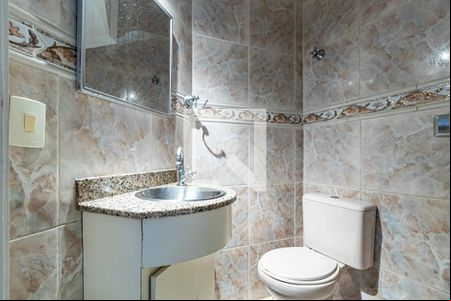 Lavabo de casa para alugar com 3 quartos, 250m² em Jardim Ester, São Paulo