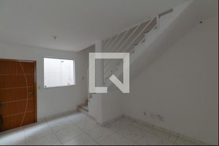 Sala de casa à venda com 2 quartos, 60m² em Vila Jardim Leblon, Belo Horizonte
