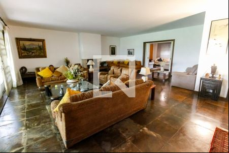 Sala 1 de casa para alugar com 5 quartos, 800m² em Jardim Guedala, São Paulo