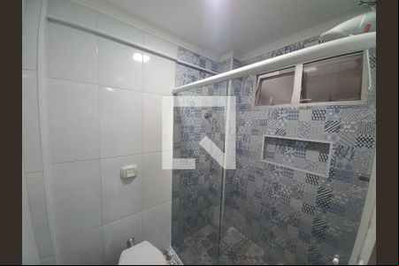 Banheiro de apartamento para alugar com 1 quarto, 33m² em Centro, São Vicente