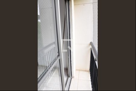  Varanda  de apartamento para alugar com 2 quartos, 50m² em Conjunto Residencial Vista Verde, São Paulo
