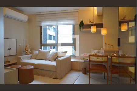 Sala de apartamento para alugar com 1 quarto, 36m² em Centro, Florianópolis