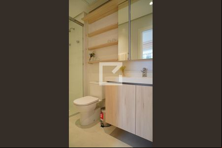 Banheiro  de apartamento para alugar com 1 quarto, 36m² em Centro, Florianópolis