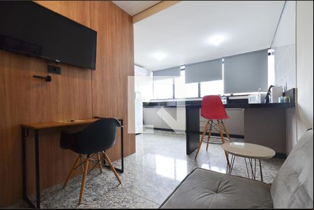 Sala de kitnet/studio para alugar com 1 quarto, 40m² em Centro, Belo Horizonte