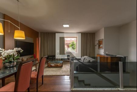 Sala de casa à venda com 3 quartos, 198m² em Castelo, Belo Horizonte