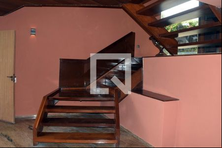 Escada de casa de condomínio para alugar com 4 quartos, 540m² em Joá, Rio de Janeiro