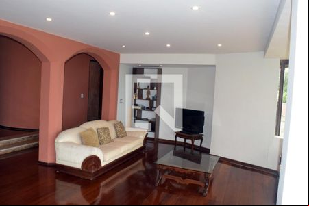 Sala de casa de condomínio para alugar com 4 quartos, 540m² em Joá, Rio de Janeiro