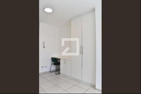 Stúdio de kitnet/studio para alugar com 1 quarto, 29m² em Centro, Curitiba