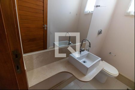 Lavabo de casa para alugar com 6 quartos, 600m² em Itaipu, Niterói