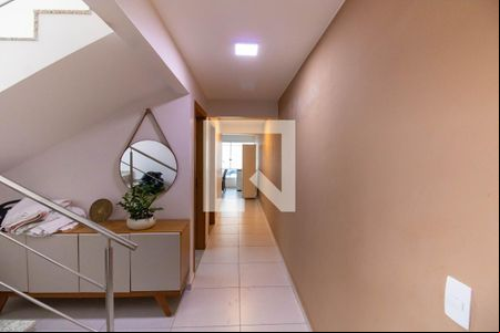 Corredor de casa para alugar com 7 quartos, 300m² em Itaipu, Niterói