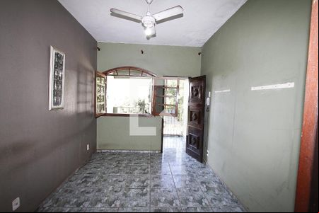 Sala de casa à venda com 3 quartos, 150m² em Indústrias I (barreiro), Belo Horizonte