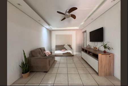 Sala  de casa à venda com 3 quartos, 100m² em Feitoria, São Leopoldo